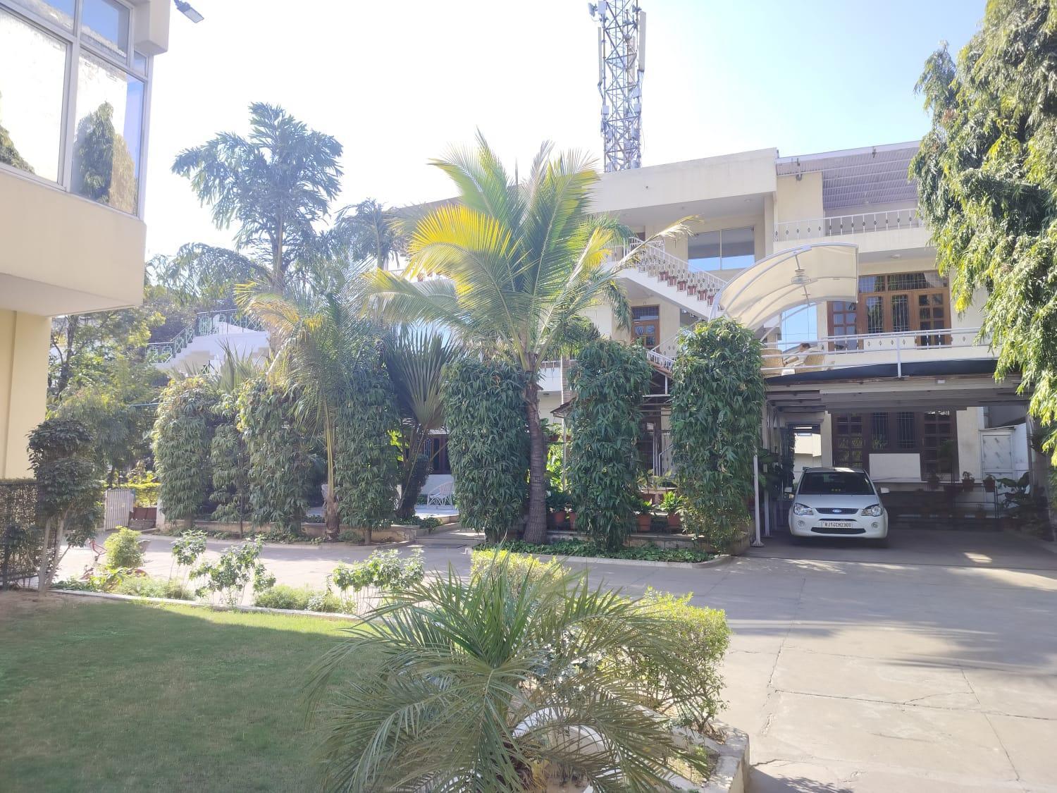 Hotel Sukhvilas Jaipur Ngoại thất bức ảnh